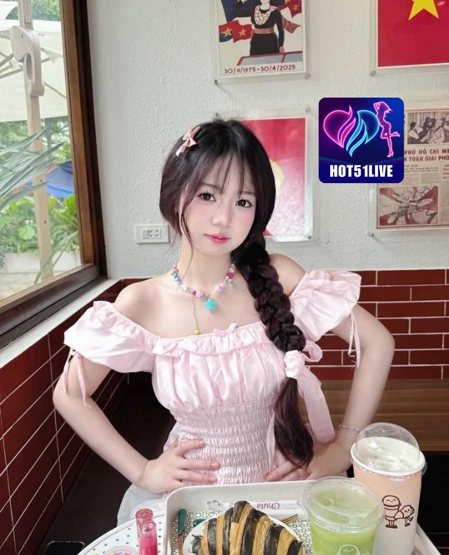 Anh Syahrini HOT51LIVE