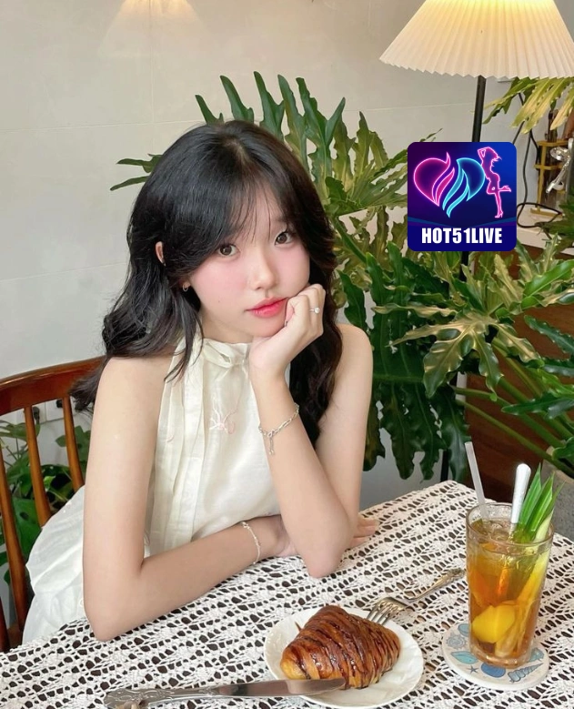 Anh Syahrini HOT51LIVE