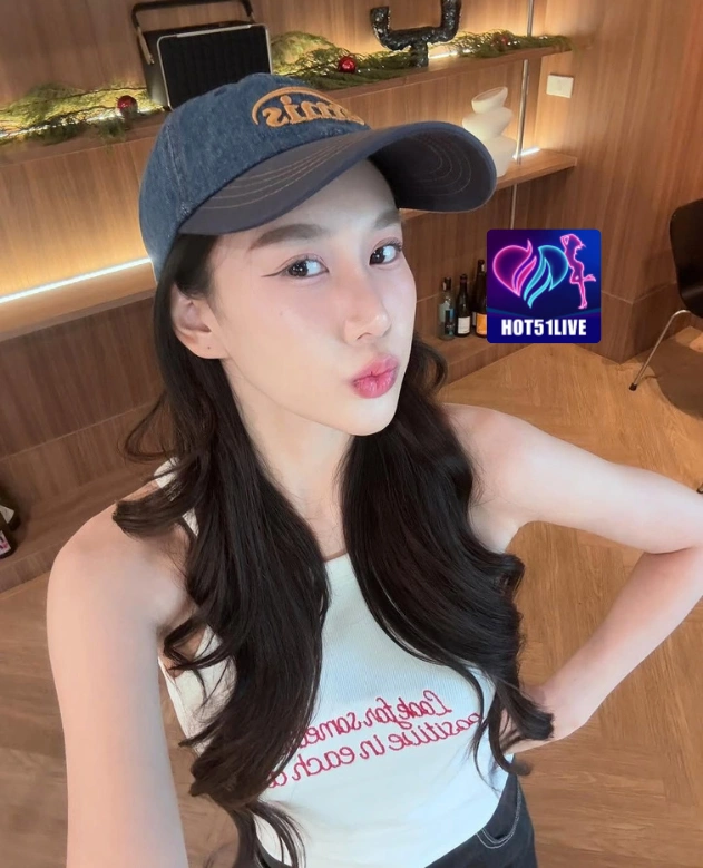 Ayu Sarine HOT51LIVE