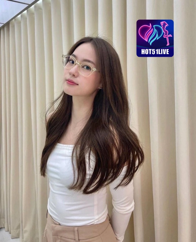 Thi Kartika HOT51LIVE