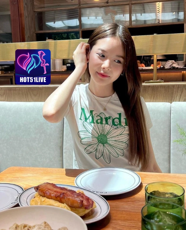 Cam Ratu HOT51LIVE