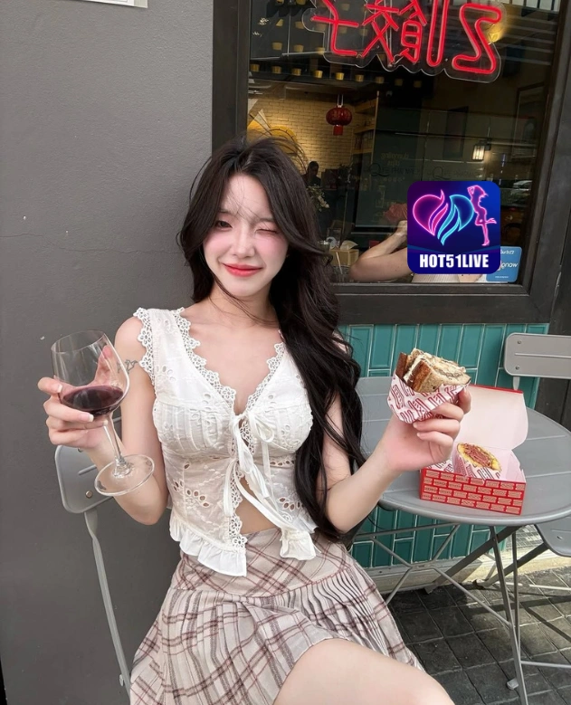 Dewi Utami HOT51LIVE