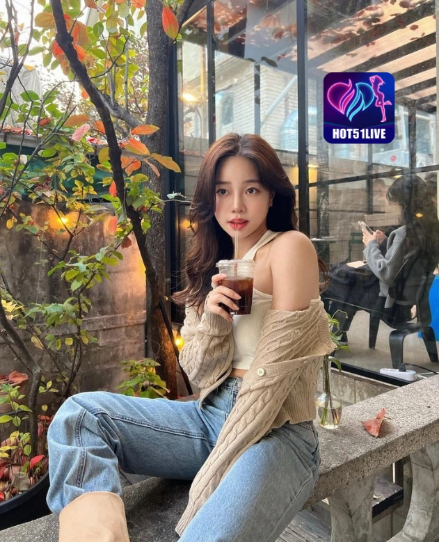 Dina Hutabarat HOT51LIVE