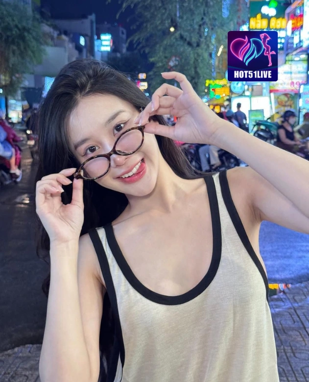 Fintan Santoso HOT51LIVE