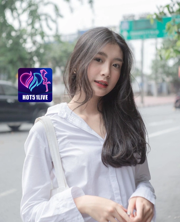 Tram Hutabarat HOT51LIVE