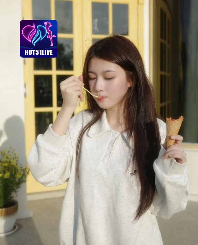 Hong Siregar HOT51LIVE