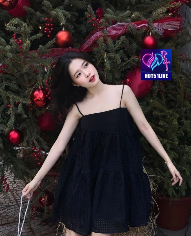 Noa Kartika HOT51LIVE