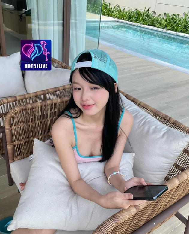 Indaf Sarina HOT51LIVE