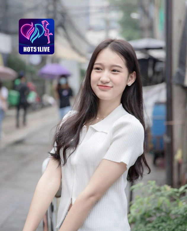 Kim Pertiwi HOT51LIVE