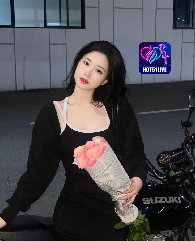 Lestari Hutabarat HOT51LIVE