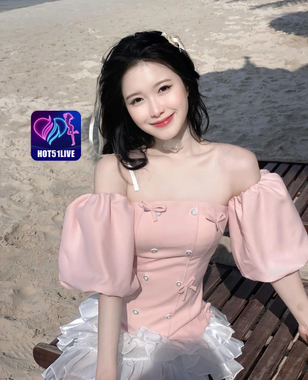 Lestari Hutabarat HOT51LIVE