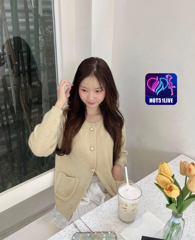 Mai My HOT51LIVE