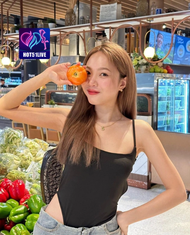 Nia Normalizes HOT51LIVE