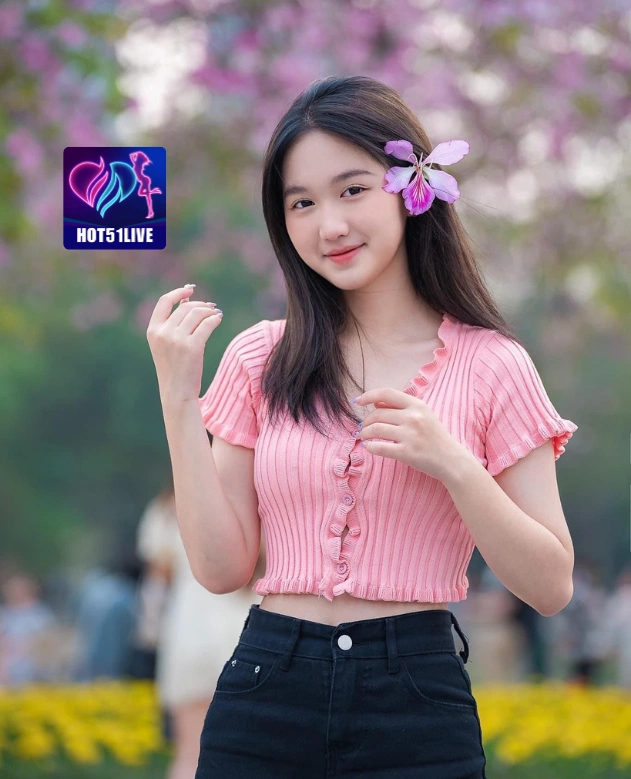 Phuong Kartika HOT51LIVE