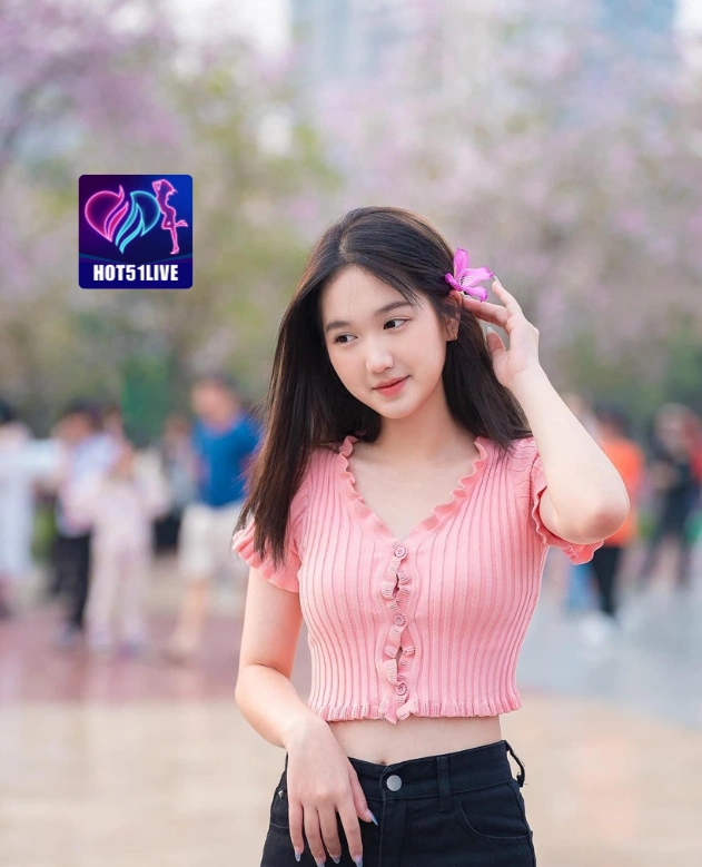 Phuong Kartika HOT51LIVE