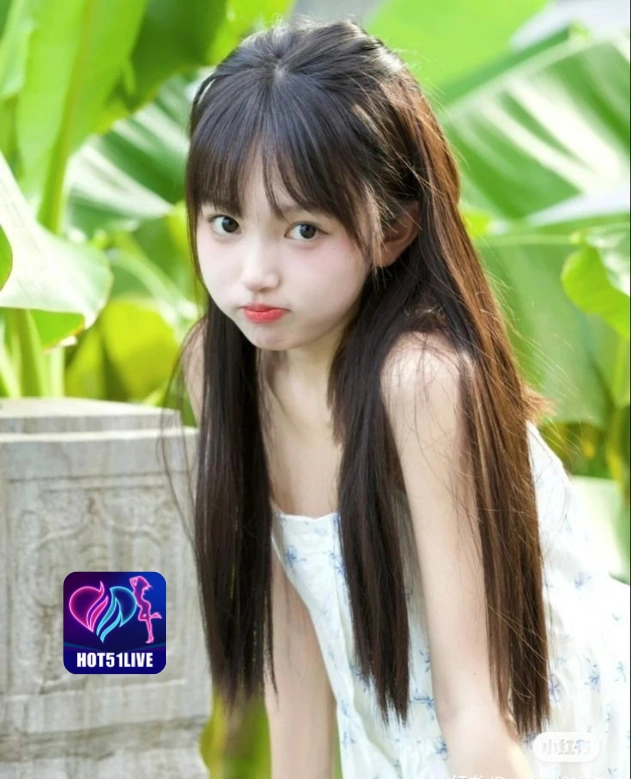 Putri Huyen HOT51LIVE