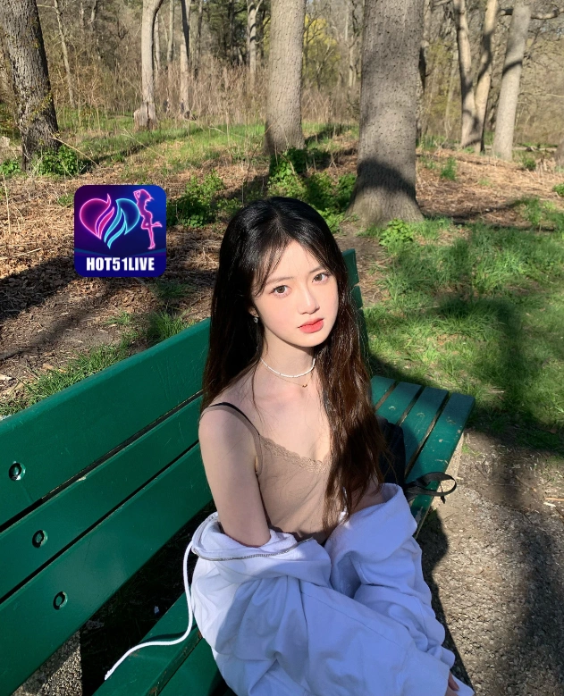 Putri Thanh HOT51LIVE