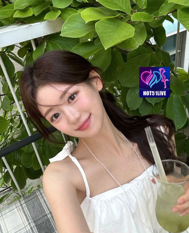 Ratu Nurhaliza HOT51LIVE