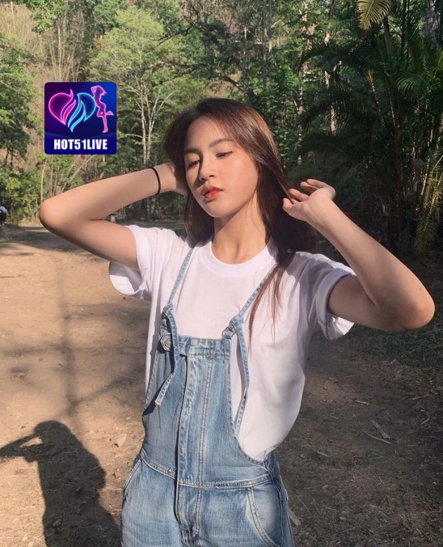 Seputar Dewi HOT51LIVE