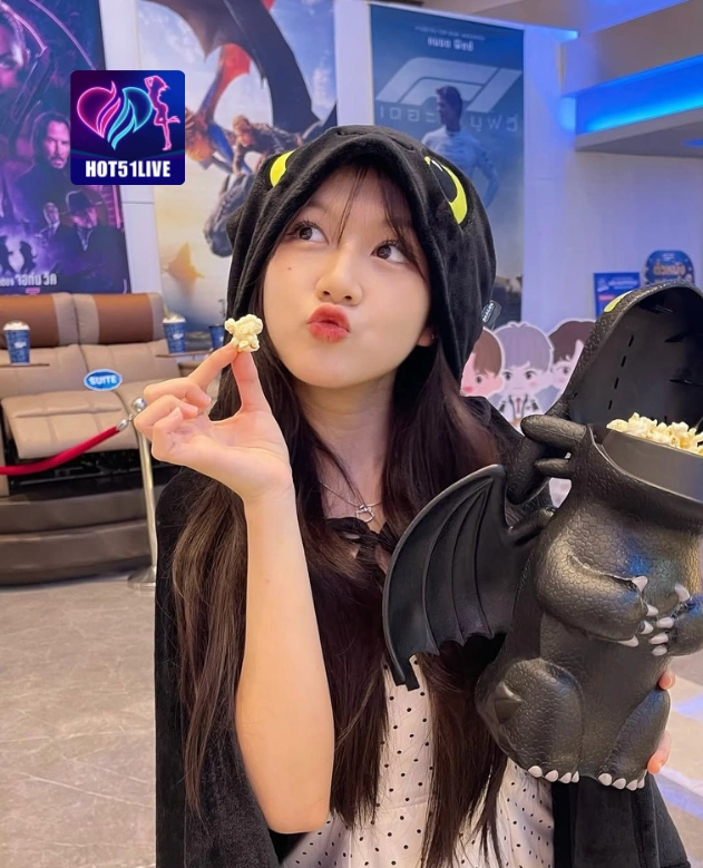 Siti Sanroso HOT51LIVE