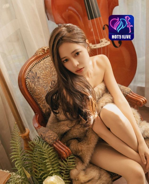 Siti Syahrini HOT51LIVE