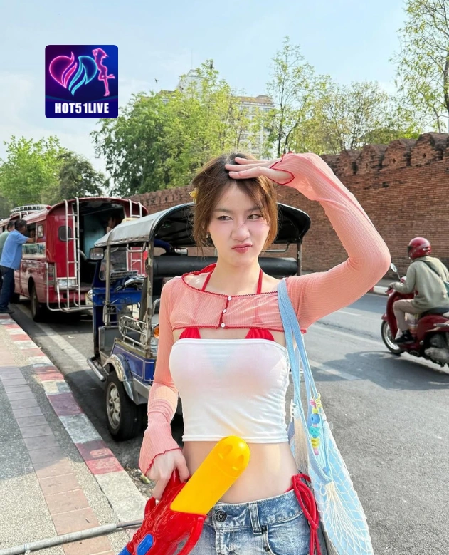 Tari Wangari HOT51LIVE 