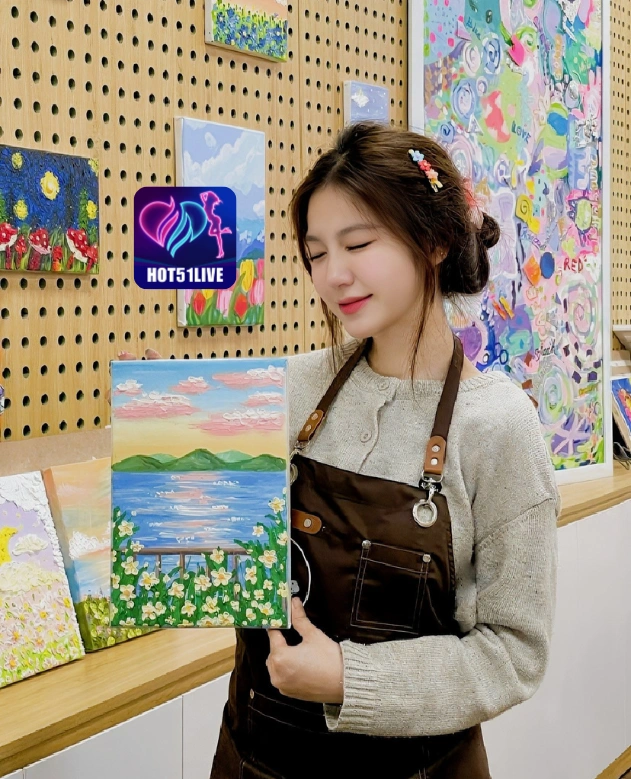 Thi Huong HOT51LIVE