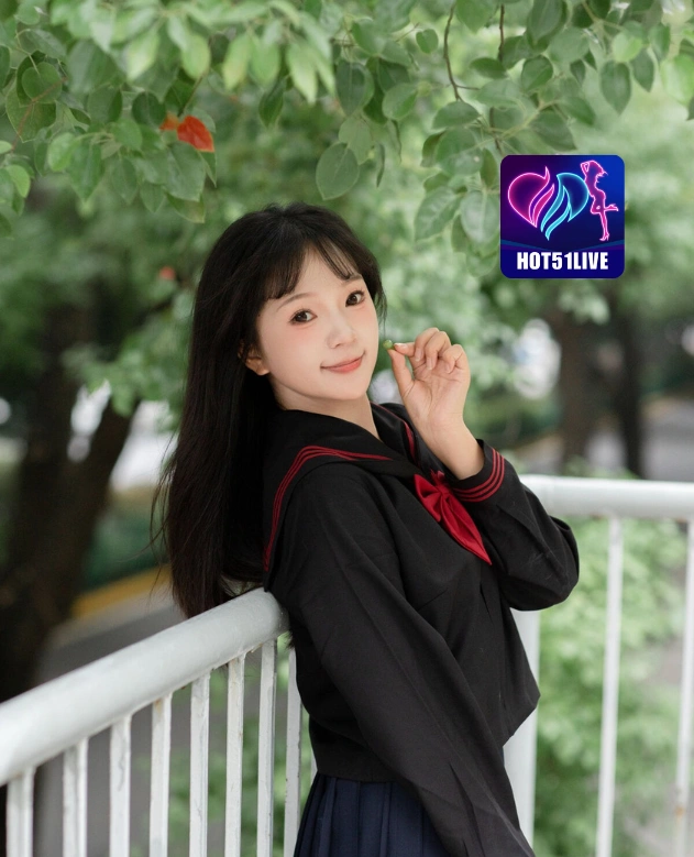 Thi Kartika HOT51LIVE