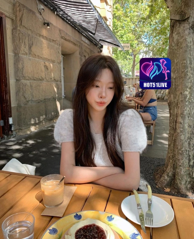 Tran Trinh HOT51LIVE