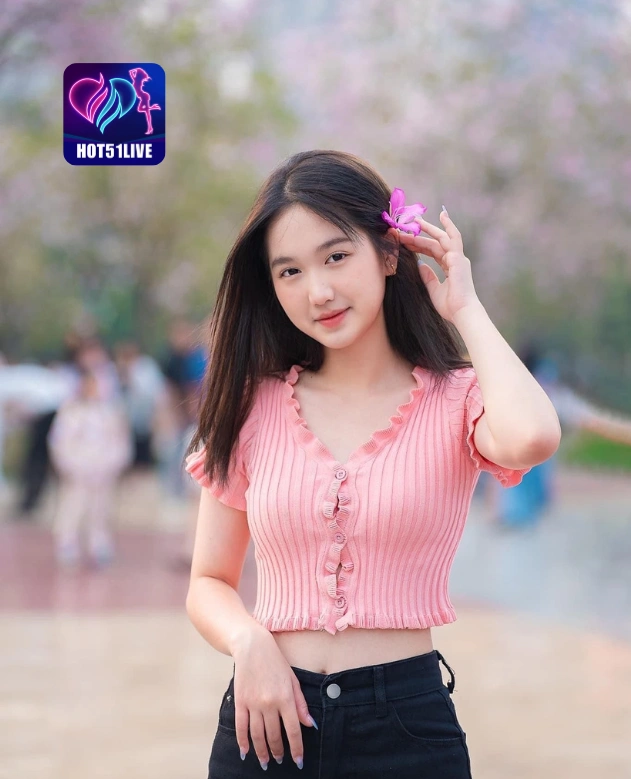 Alina Everett HOT51LIVE