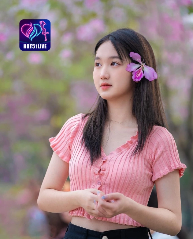 Alina Everett HOT51LIVE