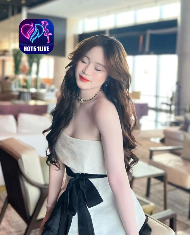 Catalina McClain HOT51LIVE