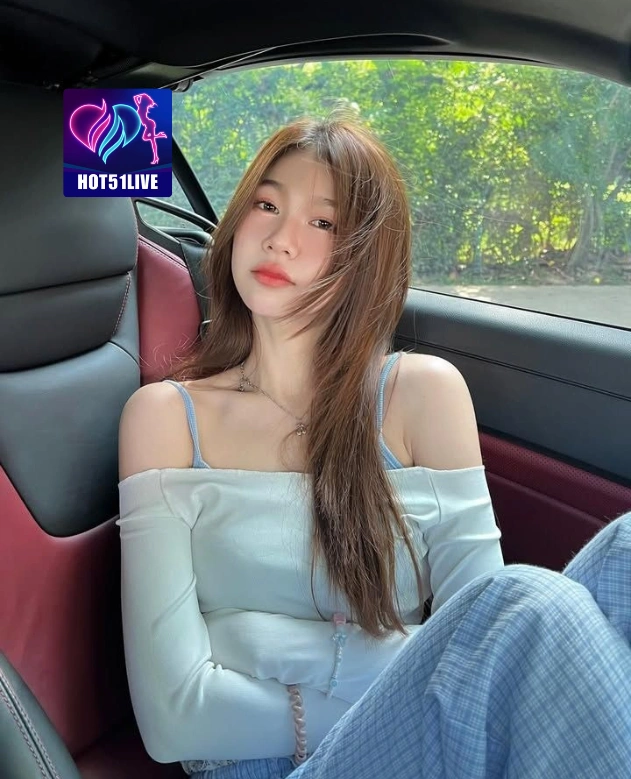 Dewi Lestari HOT51LIVE