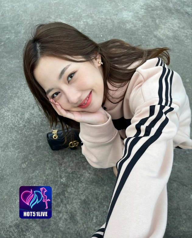 Eliana Hamilton HOT51LIVE