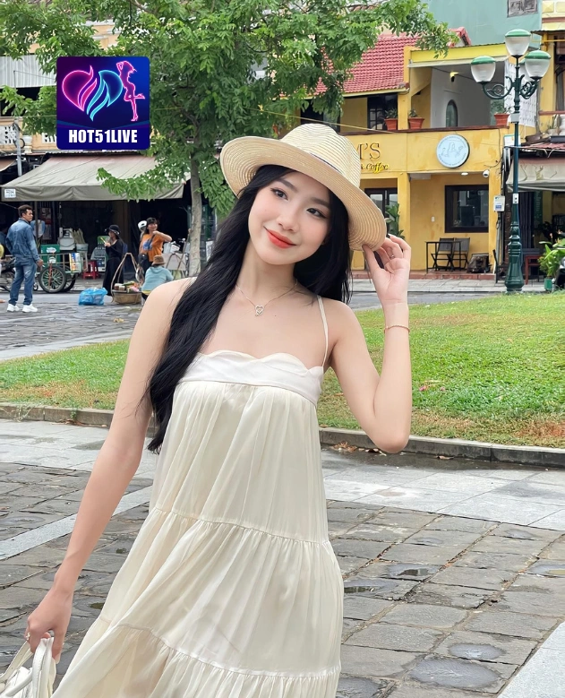 Lasiyah Soetanto HOT51LIVE