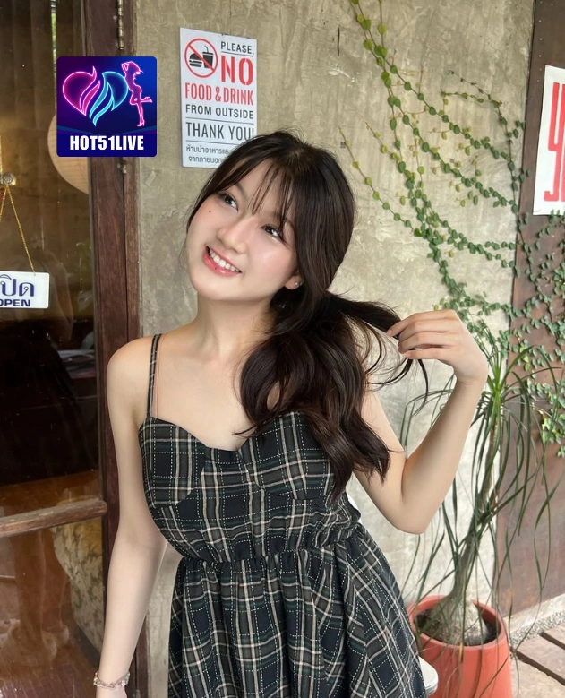 Lestari Siregar HOT51LIVE