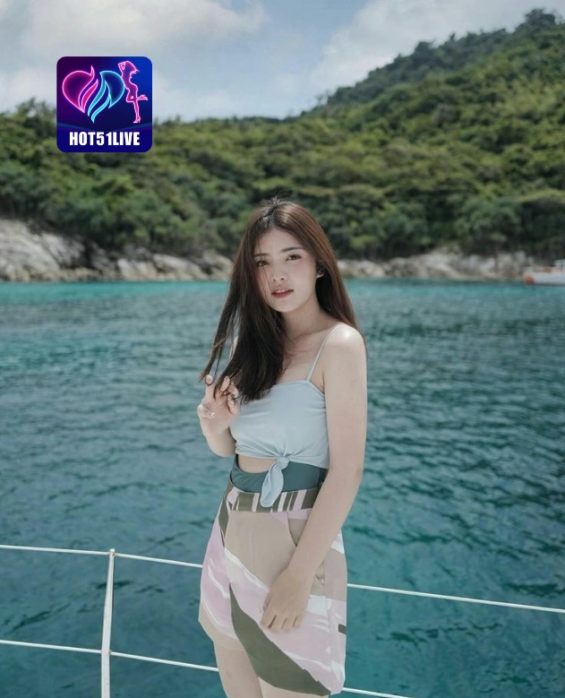 Lulu Zaharani HOT51LIVE