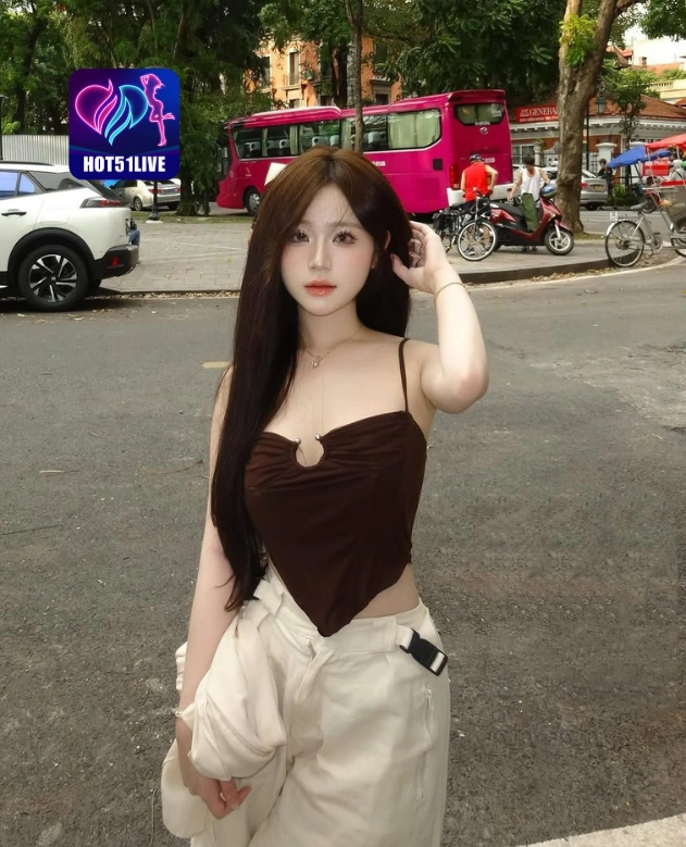 Noelle Houston HOT51LIVE