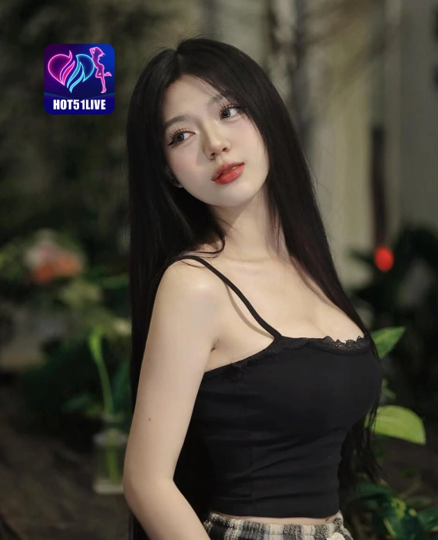 Noelle Houston HOT51LIVE