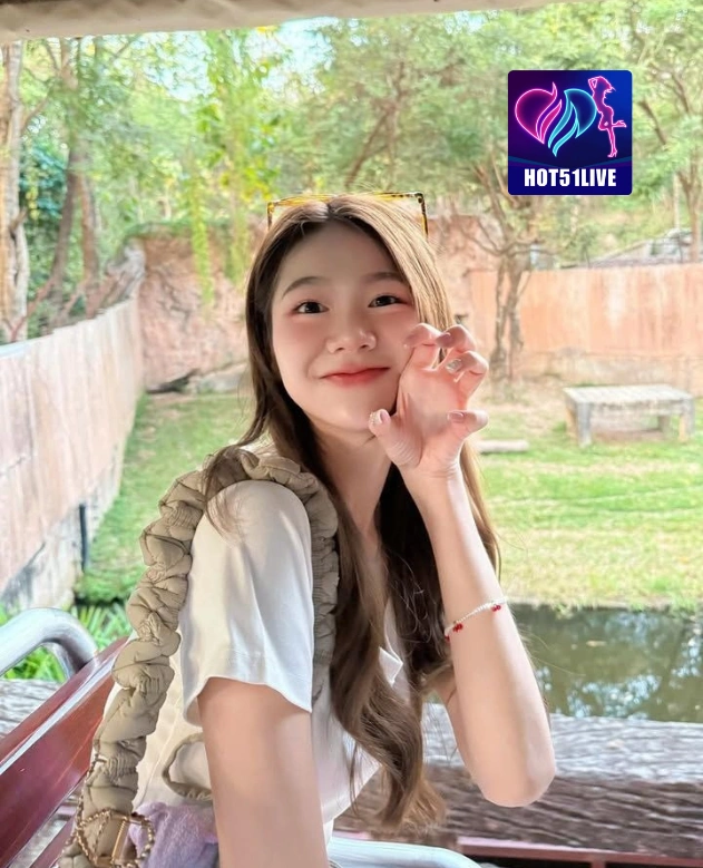 Rina Pertiwi HOT51LIVE