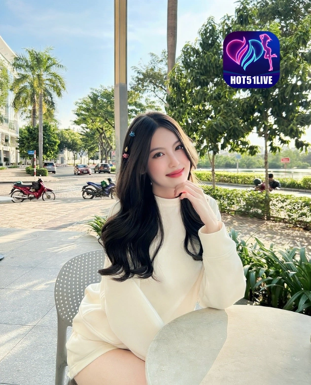 Rosalyn McKnight HOT51LIVE