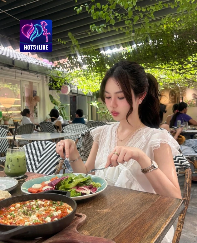 Susi Pudjiastuti HOT51LIVE