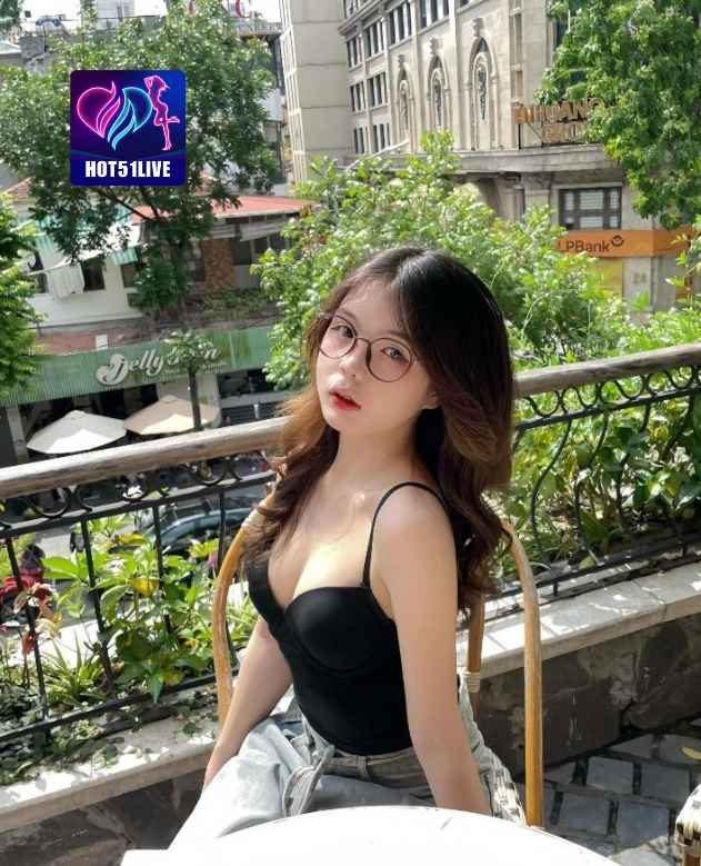 Susi Pudjiastuti HOT51LIVE 