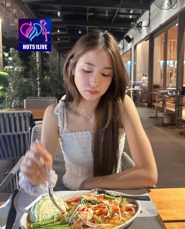 Tari Siregar HOT51LIVE