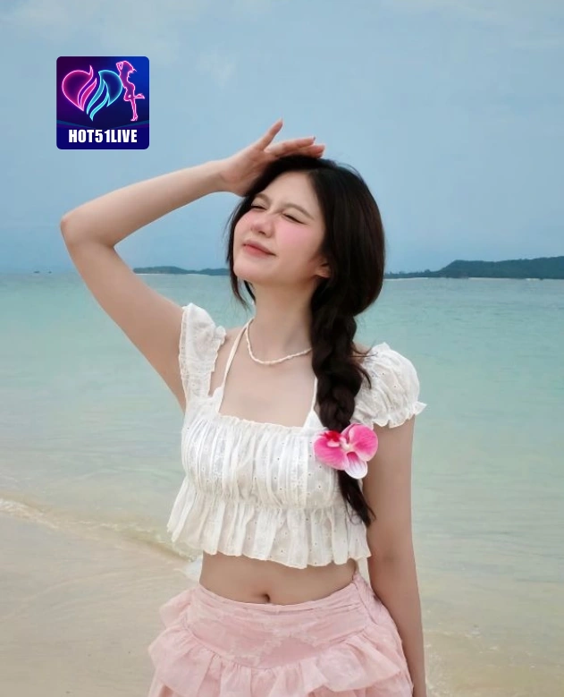 Tri Rismaharini HOT51LIVE