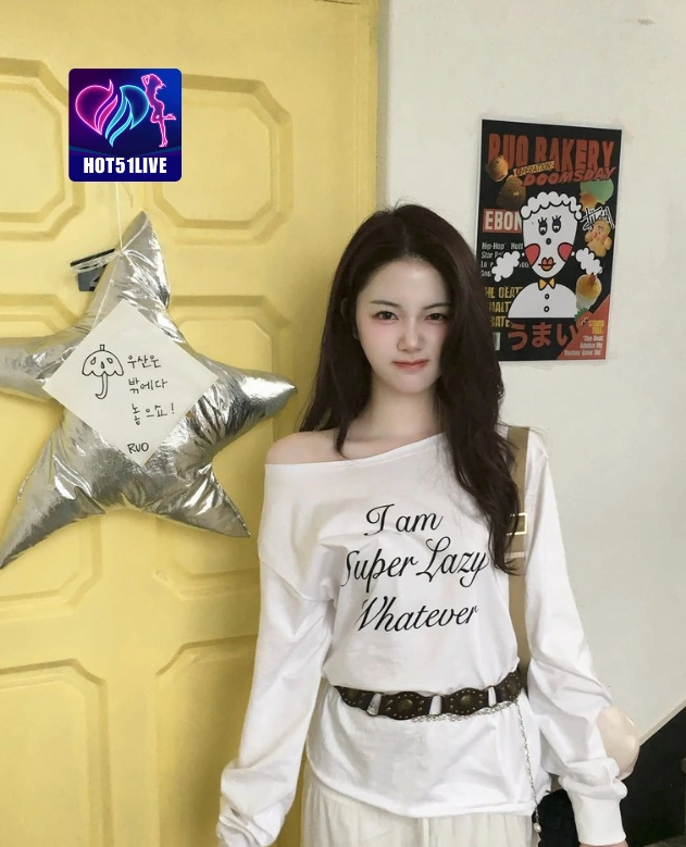 Yustika Sjarifuddin HOT51LIVE