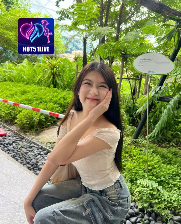 Zee Asadel HOT51LIVE