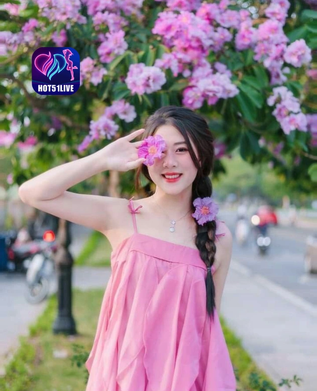 Ayu Lestari HOT51LIVE