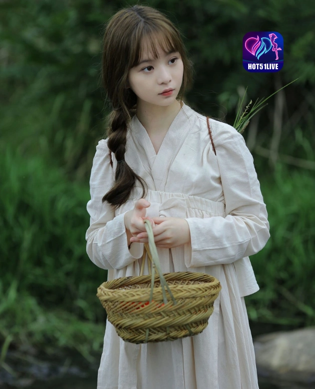 Dian Larasati Maharani HOT51LIVE