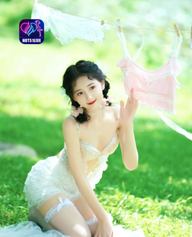 Dinda Putri Dewi HOT51LIVE